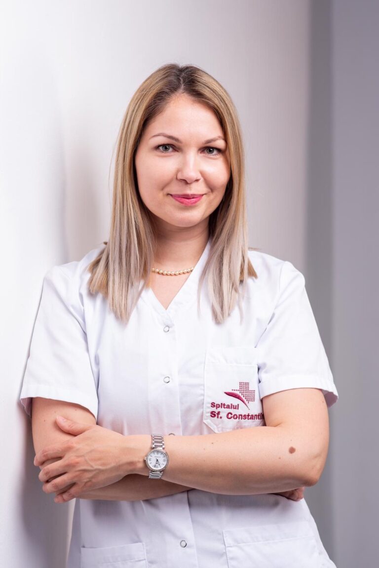 Dr. Anna Gal
