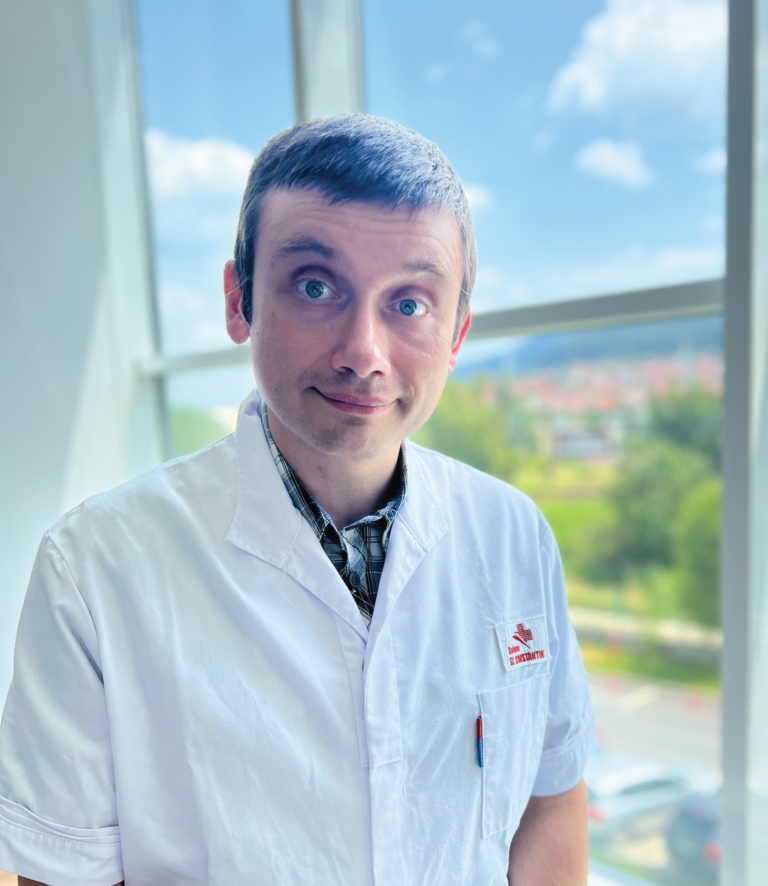 Dr. Vlad Buzea