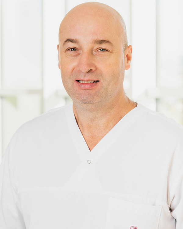 Dr. Bogdan Moldovan – Transplant de păr